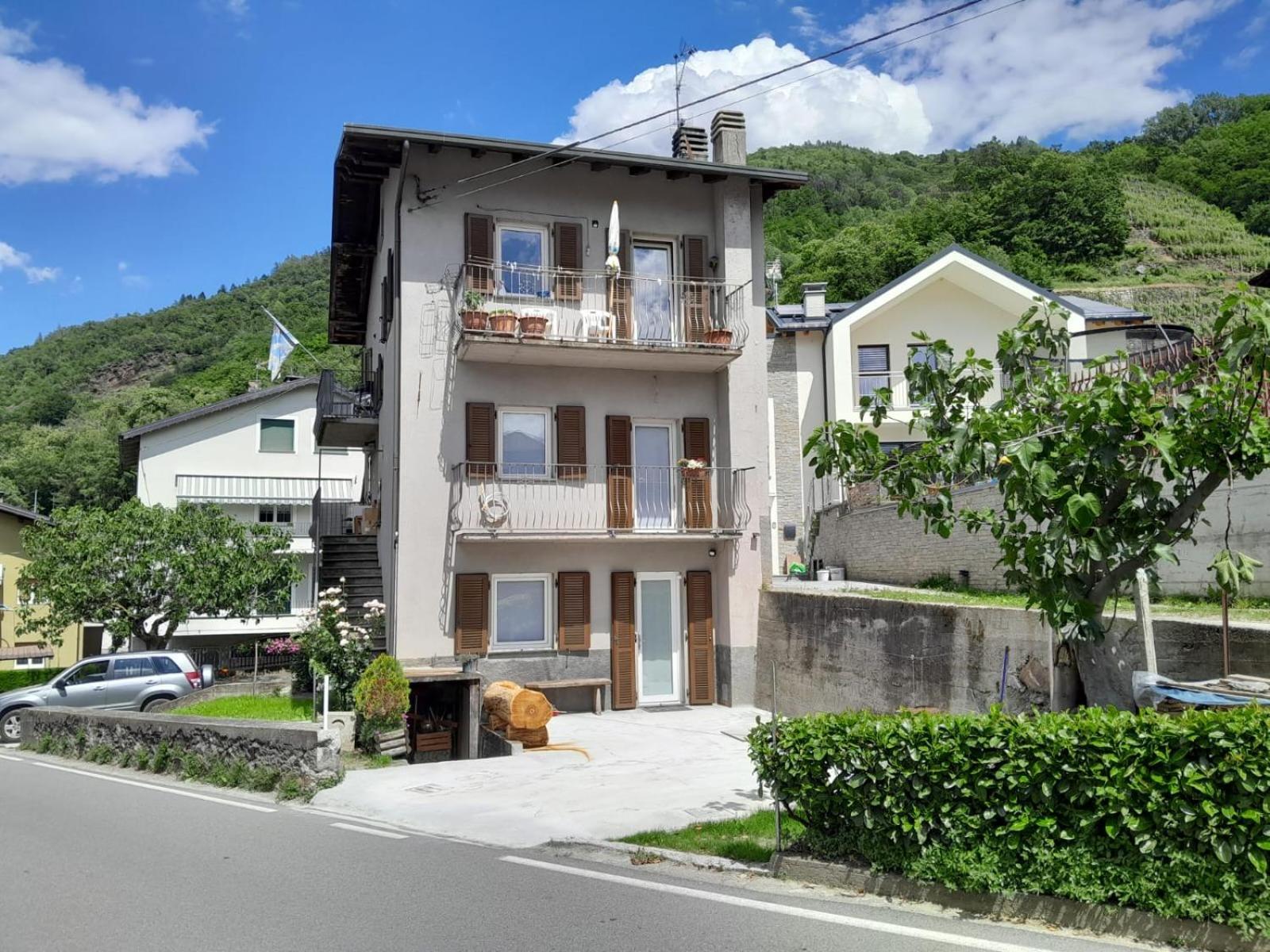 Ca Marasciol A 5 Minuti Dal Trenino Rosso Del Bernina Express Hotel Villa di Tirano ภายนอก รูปภาพ