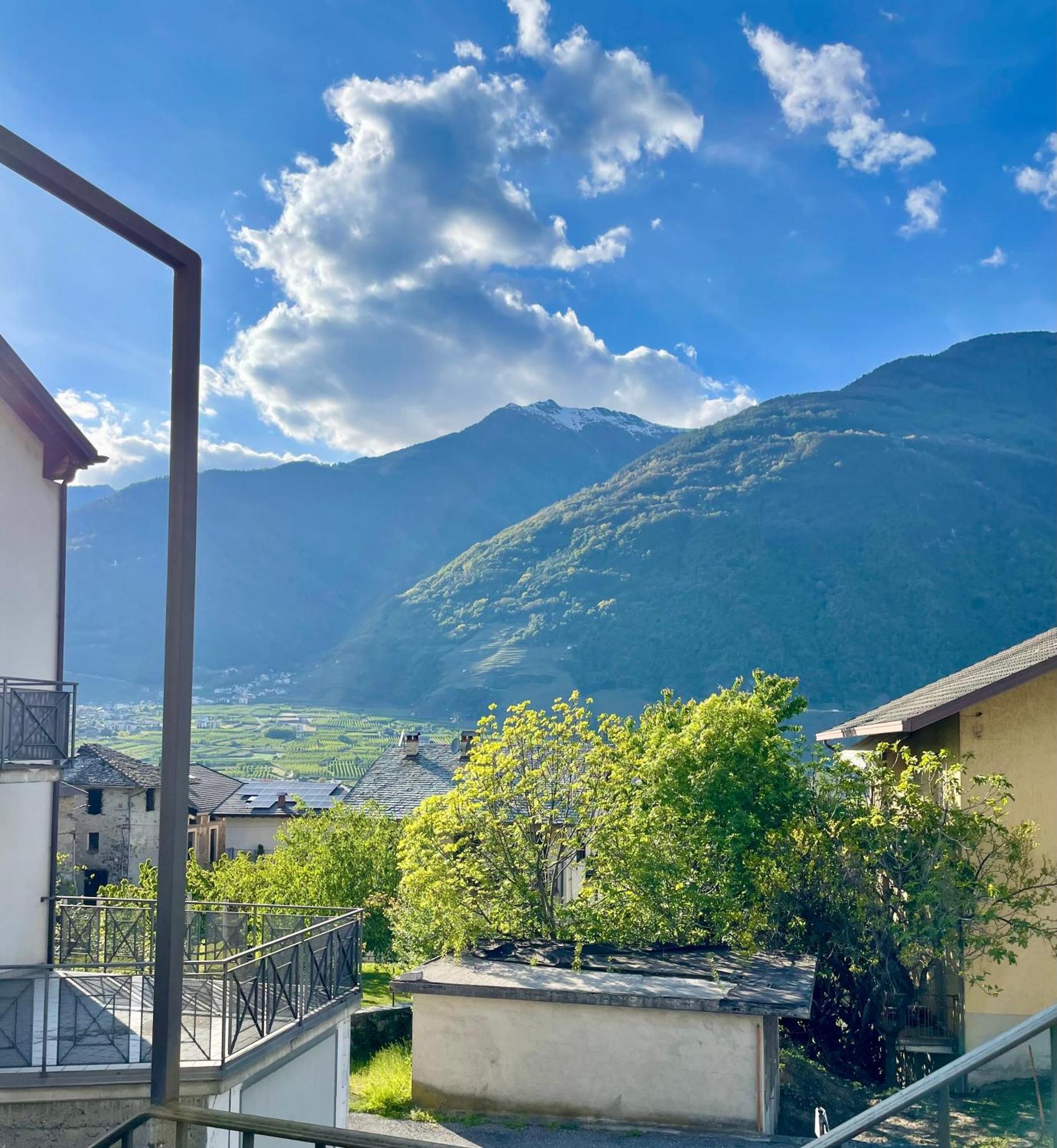Ca Marasciol A 5 Minuti Dal Trenino Rosso Del Bernina Express Hotel Villa di Tirano ภายนอก รูปภาพ