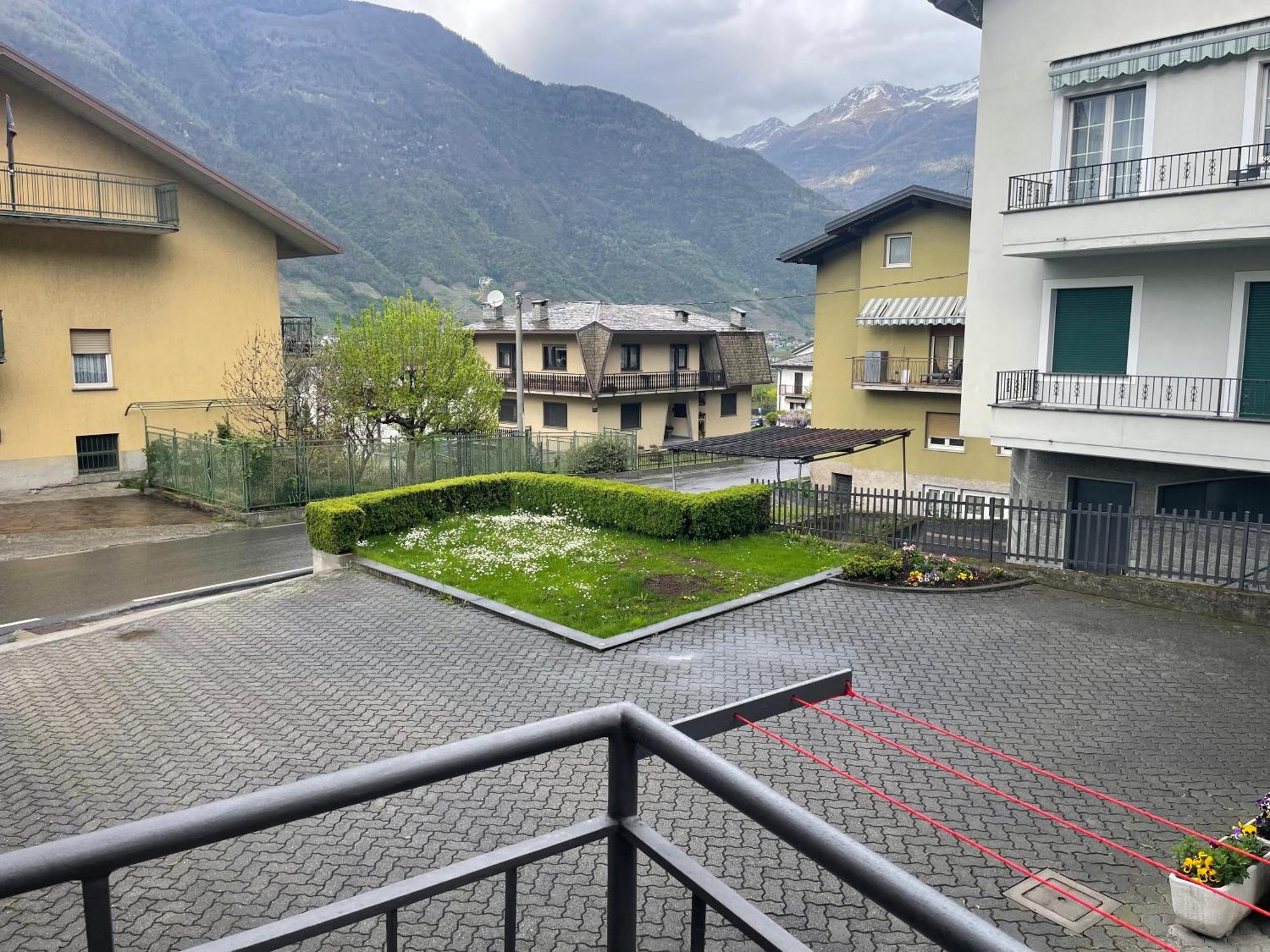 Ca Marasciol A 5 Minuti Dal Trenino Rosso Del Bernina Express Hotel Villa di Tirano ภายนอก รูปภาพ